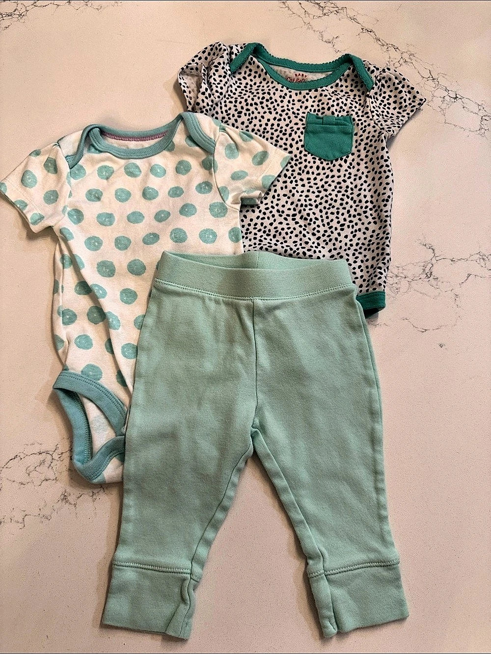 Cat & Jack & Cloud Island Baby 3-Piece Outfit Set Green & White